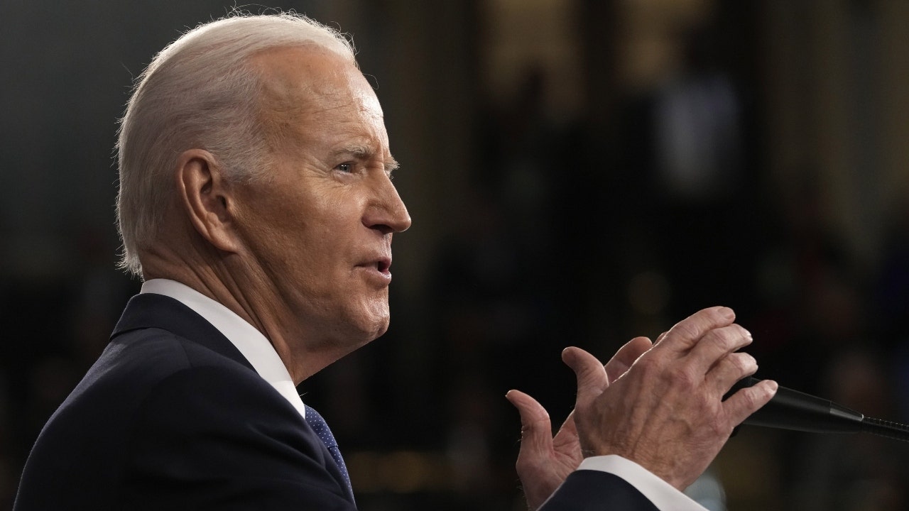Critics sound alarm on Biden admin's bid to 'destroy free speech' after Facebook censorship allegations