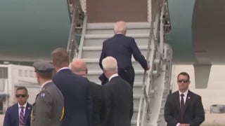 Biden stumbles on stairs on Air Force One stairs - Fox News