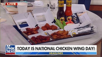 ‘Fox & Friends Weekend’ co-hosts celebrate National Chicken Wing Day with a taste test
