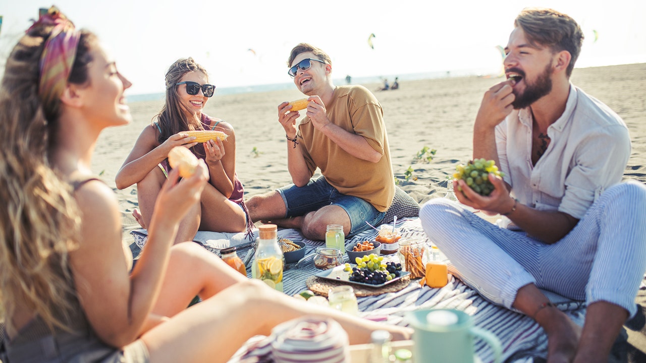 Healthy eating on vacation: How to manage diet and avoid overindulgence, according to experts