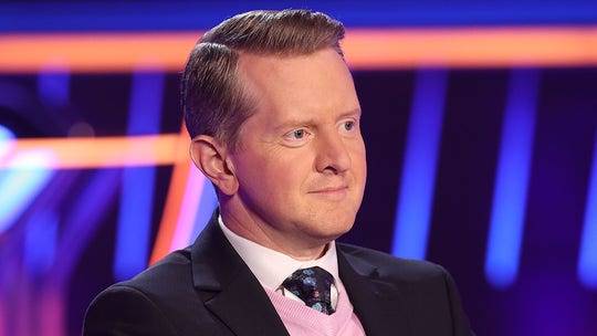 'Jeopardy!' host Ken Jennings joins fans in disbelief as contestants fail to answer seemingly easy clue